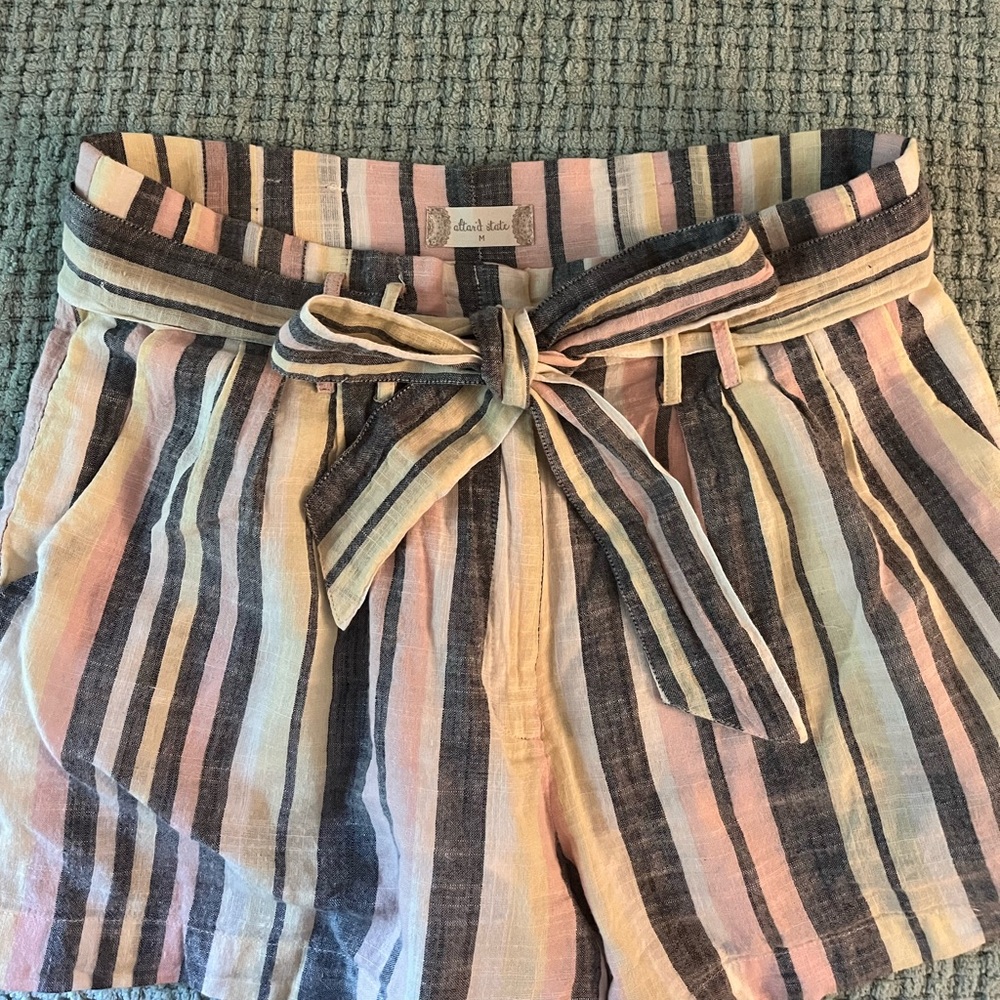 Altat’d state striped bow shorts